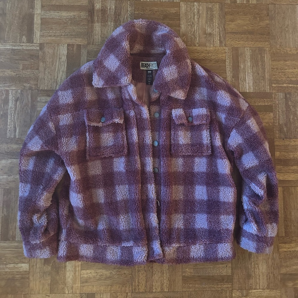 Pink plaid Sherpa Beach Riot jacket. Size S.